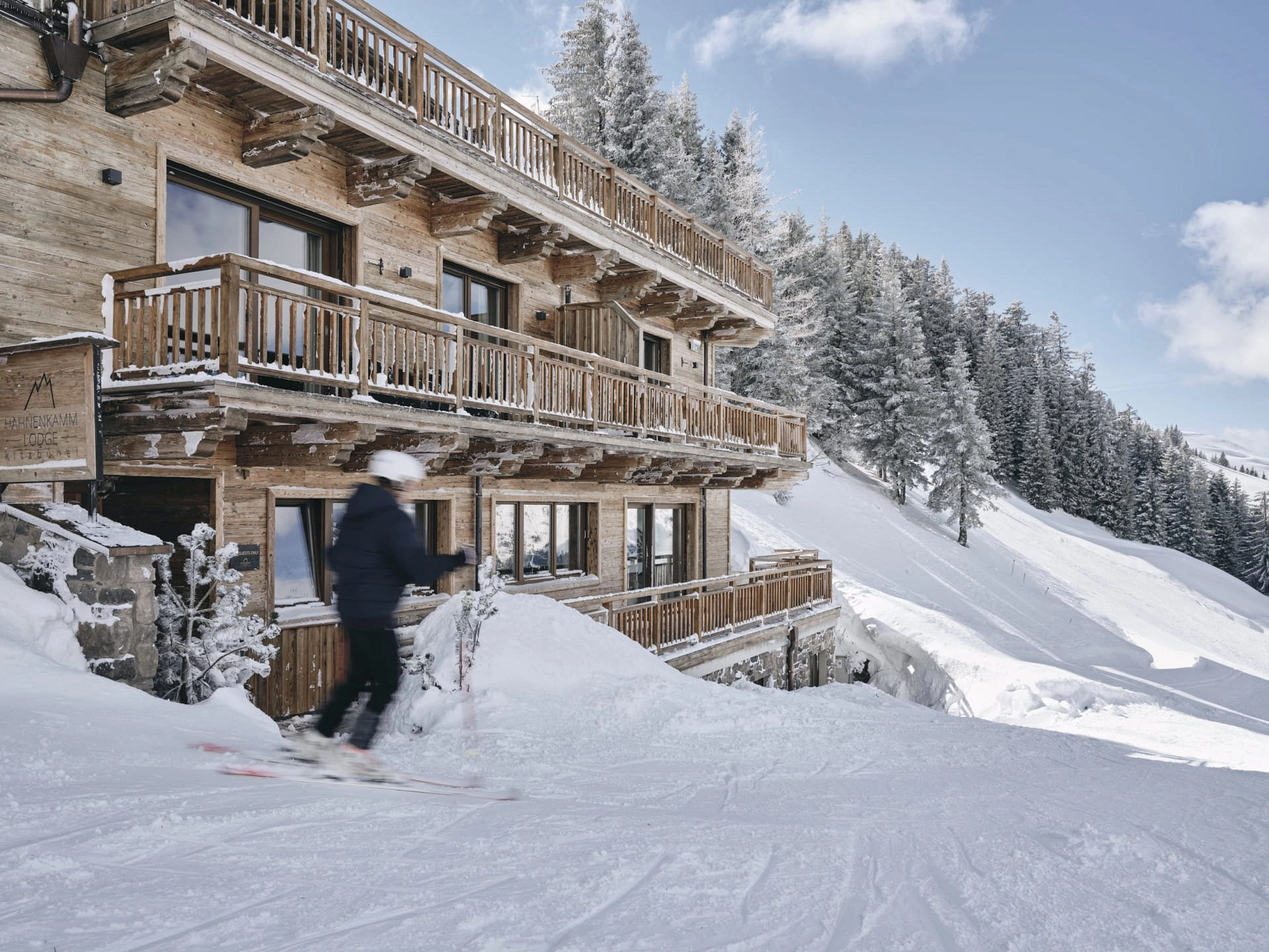 Hotel, Berge, Winter, Altholz, Schifahrer, Schipiste, Wintertag, blauer Himmel, Wald, Schnee, Kitzbühel, Tirol, Austria, Österreich, Aufschnaiter, Interior, Einrichtung, Wohndesign